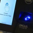 Handel coraz częściej sięga po biometrię. Czytniki naczyń krwionośnych zwiększą poziom bezpieczeństwa i zmienią organizację pracy