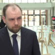 Sztuczna inteligencja wkrótce może wydawać wyroki w sądach. Specjalne algorytmy przyspieszą także pracę prawników
