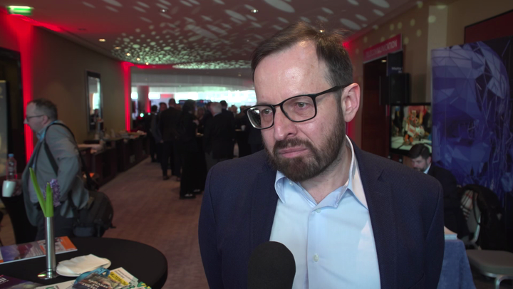 5G na razie przegrywa z koronawirusem. Opóźnienia w aukcjach na częstotliwości w wielu krajach UE
